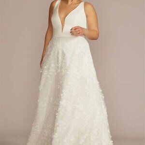 David's Bridal White Wedding Dress